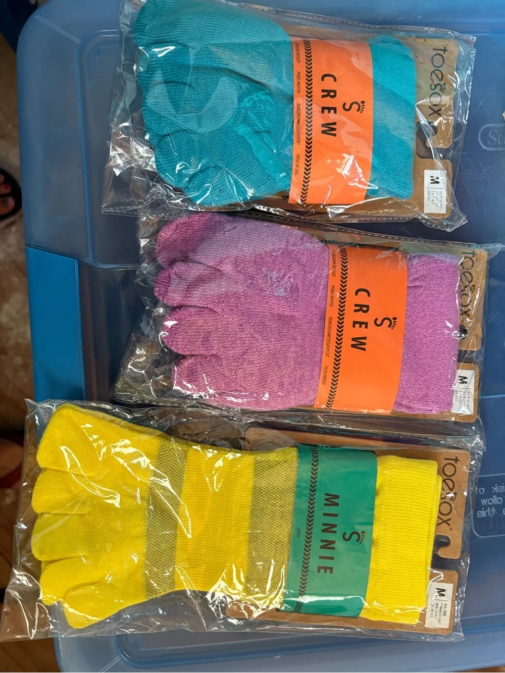 toesox NWT 3 pair Yellow Aqua Magenta nongrip Crew Minnie